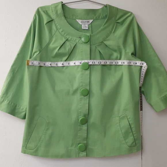 Allison Taylor Top Woman Casual Business Attire Solid Green Size 8 - Picture 5 of 6